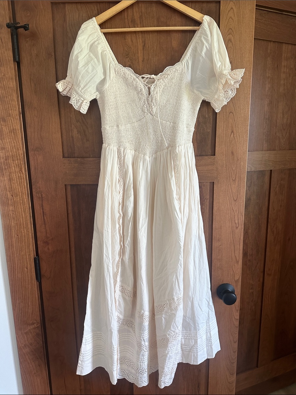 Christy Dawn Cream Puff-Sleeve Lace Midi Dress - Picture 3 of 6